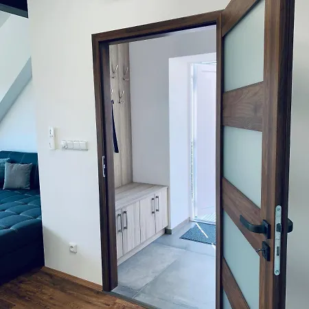 Pouchov Apartman Apartament *